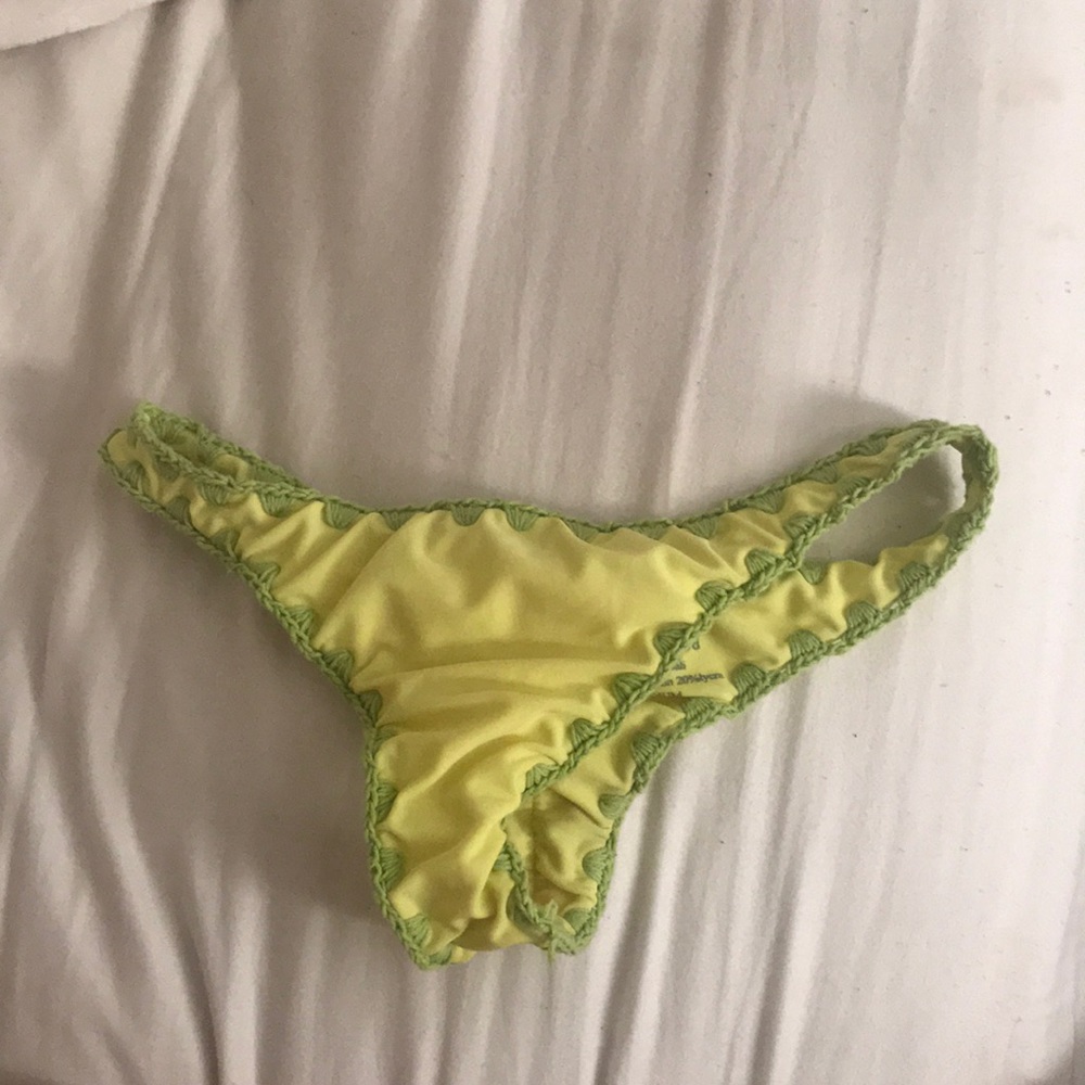 Posh pua yellow bottoms